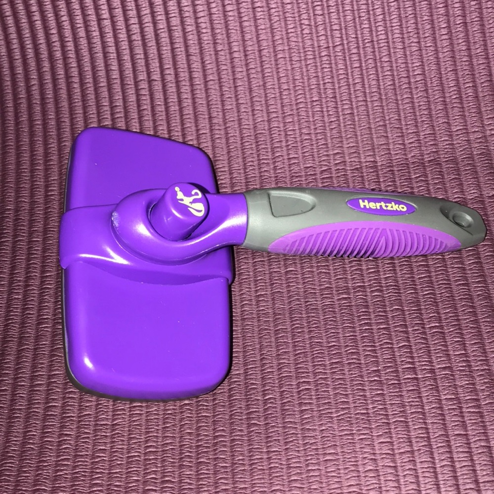 Pet brush